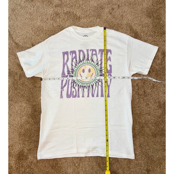 Radiate Positivity T-Shirt White Purple Sun Graphic Tee Size - Unisex Medium - Picture 4 of 7